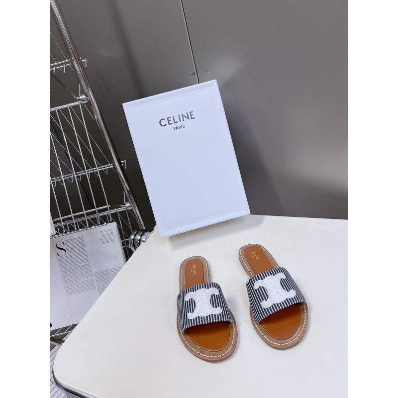 Ce**e slippers